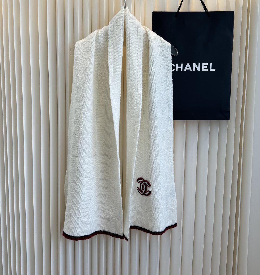Chanel Logo Trim Knitted Scarf