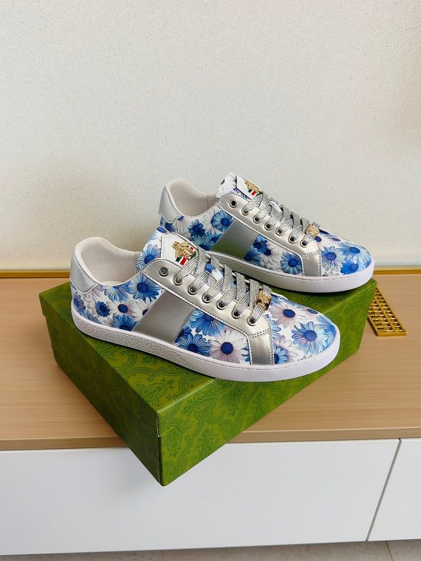 Gucci Floral Low-Top Sneakers