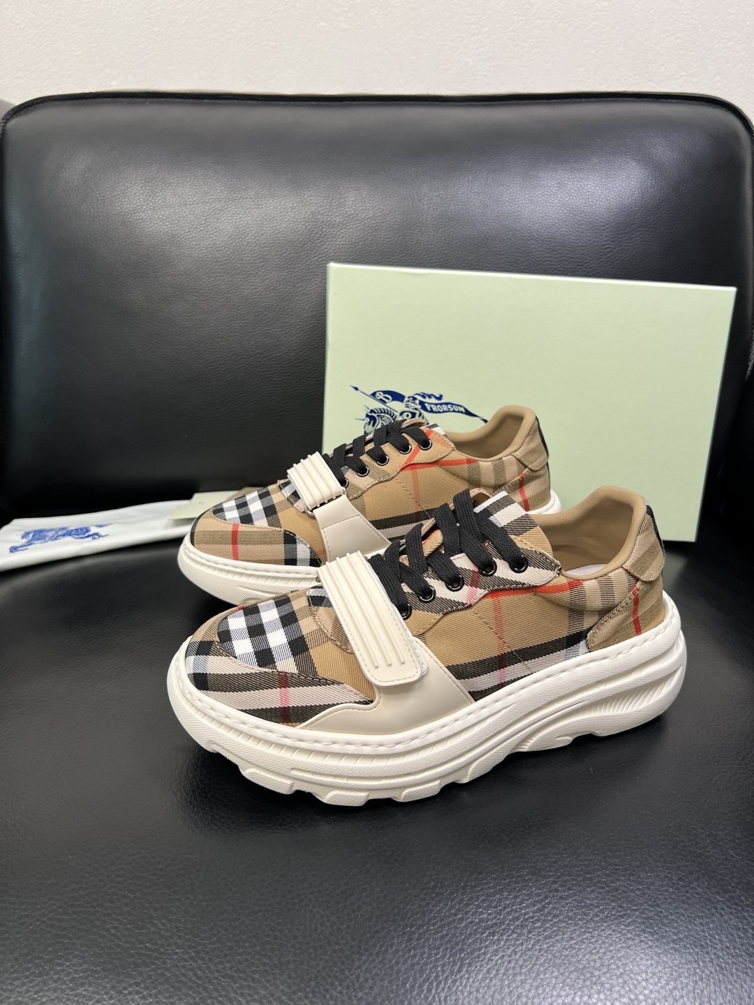 Burberry Check Low-Top Sneakers - Rubber Sole