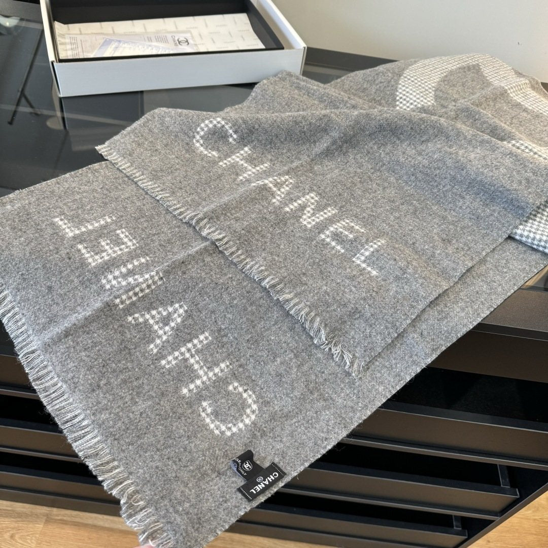 Chanel Houndstooth Fringed Scarf