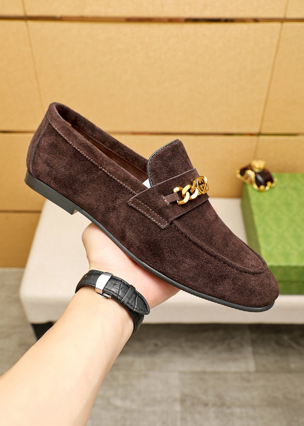 Gucci Chain Detail Loafers