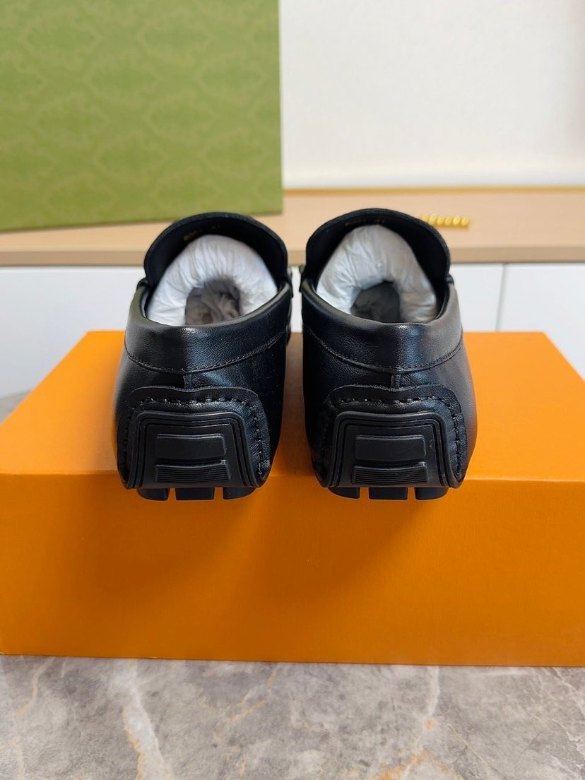 Louis Vuitton Men's Black Leather Lug Sole Loafers